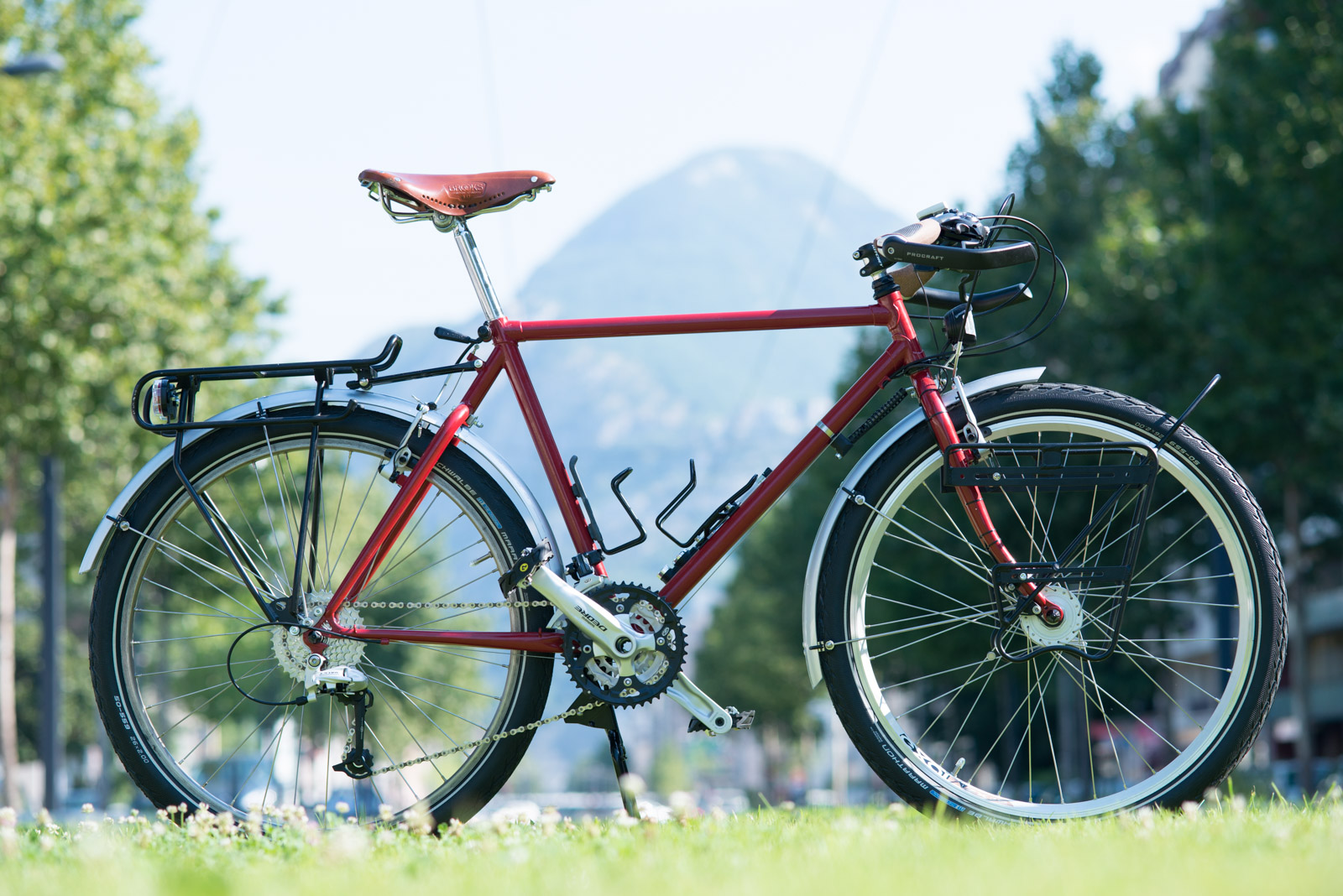 vélo de voyage la fourmi recyclé liberia 2015