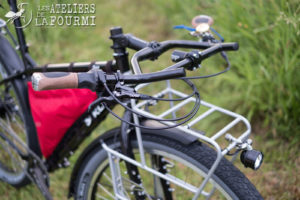 Surly Ogre Rohloff et Son Nice Rack Moloko Bar La Fourmi